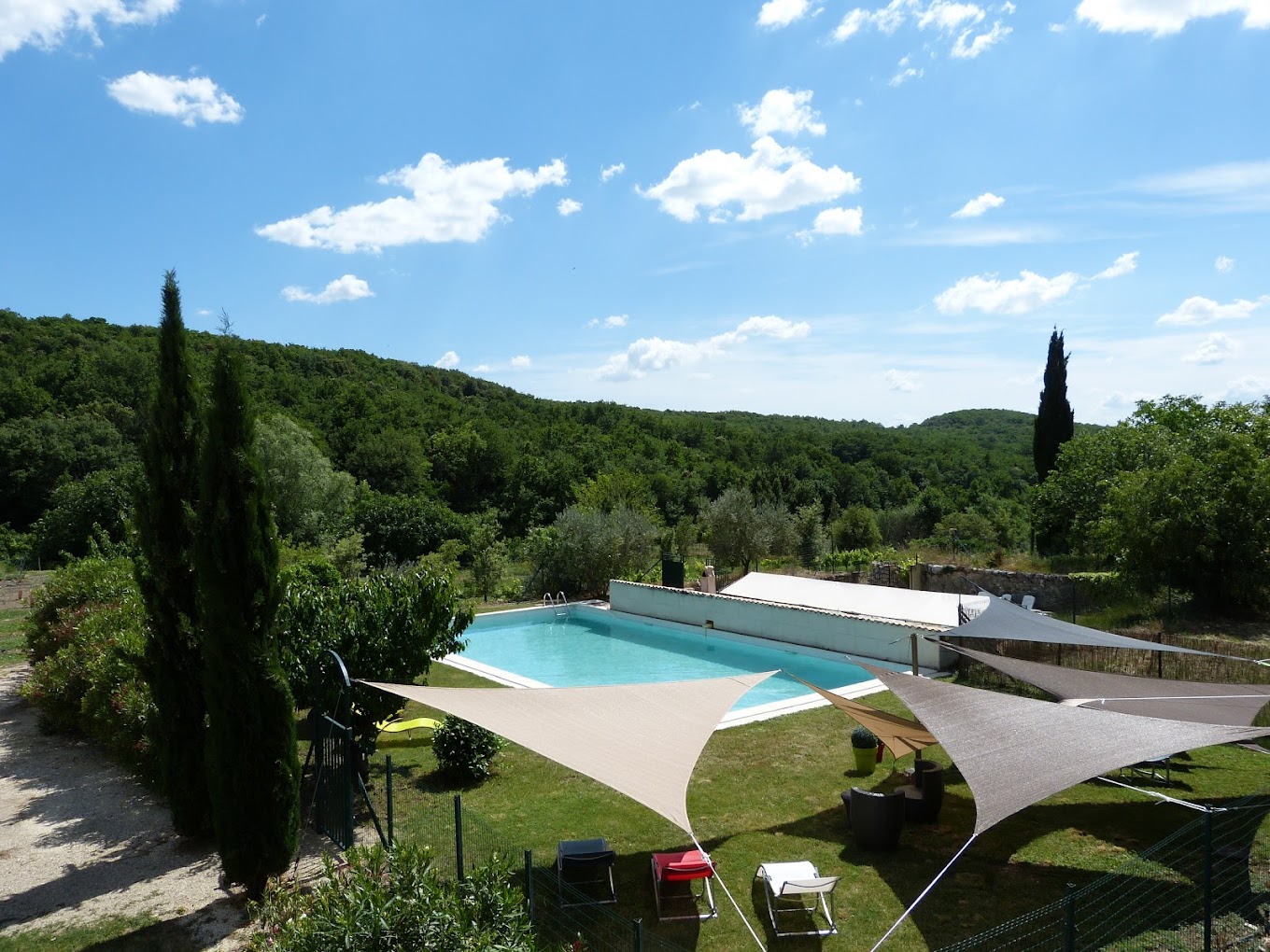 domaine du Val des Nymphes - la garde adhémar - drôme provençale - privatisation